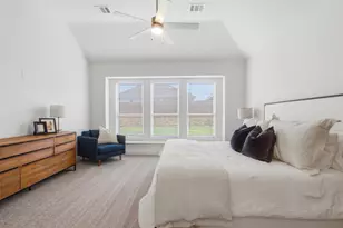 352 Alina Dr, Burleson, TX 76028 - Photo 17