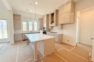 352 Alina Dr, Burleson, TX 76028 - Photo 5