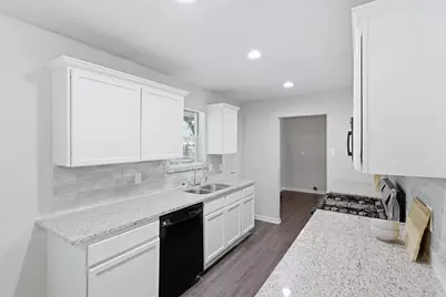 2429 Avis Street, Mesquite, TX 75149 - Photo 15