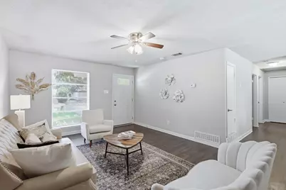 2429 Avis Street, Mesquite, TX 75149 - Photo 7