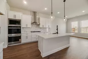 8932 Hyacinth Ln, Frisco, TX 75036 - Photo 3