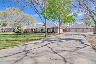 1208 Crockett Dr, Fort Worth, TX 76028 - Photo 3