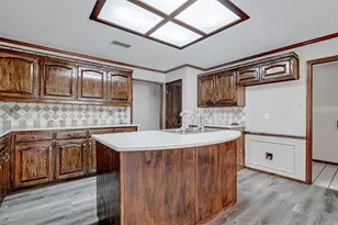 1208 Crockett Dr, Fort Worth, TX 76028 - Photo 11