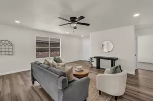 413 Fawn Hill Dr, Fort Worth, TX 76134 - Photo 9