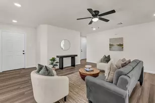 413 Fawn Hill Dr, Fort Worth, TX 76134 - Photo 7