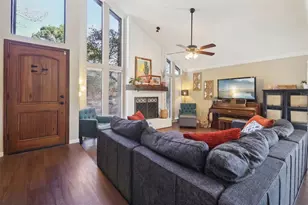 2612 Harbinger Ln, Dallas, TX 75287 - Photo 3