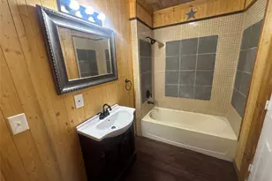 429 E Hanna St, Denison, TX 75021 - Photo 23