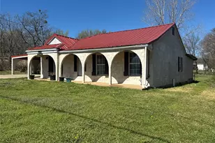 429 E Hanna St, Denison, TX 75021 - Photo 1