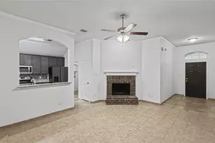 314 Rolling Meadow Dr, Wilmer, TX 75172 - Photo 3