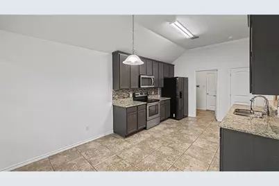 314 Rolling Meadow Drive, Wilmer, TX 75172 - Photo 9