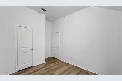 314 Rolling Meadow Drive, Wilmer, TX 75172 - Photo 15