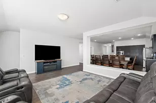 4513 Pentridge Dr, Crowley, TX 76036 - Photo 9