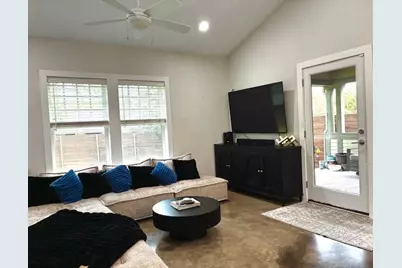 807 N Van Buren Avenue, Dallas, TX 75208 - Photo 9