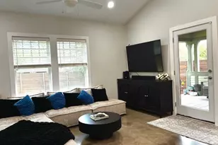 807 N Van Buren Ave, Dallas, TX 75208 - Photo 9