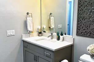 807 N Van Buren Ave, Dallas, TX 75208 - Photo 17