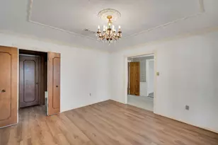 1105 Greenbriar Ln, Arlington, TX 76013 - Photo 5