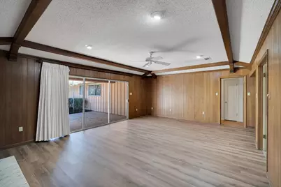 1105 Greenbriar Lane, Arlington, TX 76013 - Photo 11