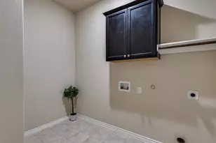 1913 Lake Wood Trl, Little Elm, TX 75068 - Photo 15