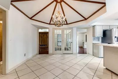 10009 Chimney Hill Lane, Dallas, TX 75243 - Photo 5