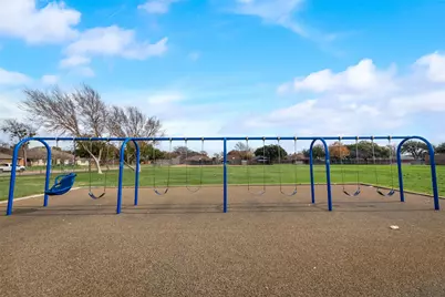 10009 Chimney Hill Lane, Dallas, TX 75243 - Photo 25