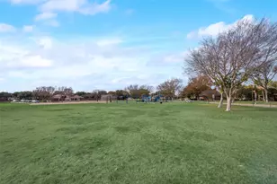 10009 Chimney Hill Ln, Dallas, TX 75243 - Photo 27