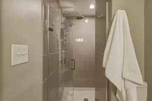 6338 Town Hill Ln, Dallas, TX 75214 - Photo 21