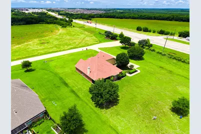 101 Island Way, Princeton, TX 75407 - Photo 29