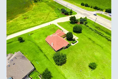 101 Island Way, Princeton, TX 75407 - Photo 31