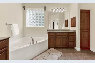 101 Island Way, Princeton, TX 75407 - Photo 13
