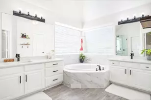 6908 Winthorp Dr, Arlington, TX 76001 - Photo 19