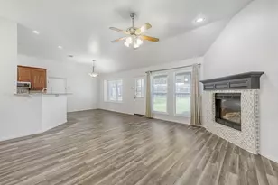 106 S 3rd Ave, Mansfield, TX 76063 - Photo 7