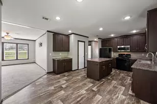 136 SE County Rd 3048, Corsicana, TX 75109 - Photo 7