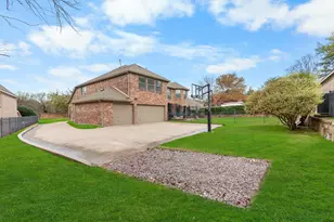 216 Orchard Park Ct, McKinney, TX 75071 - Photo 5