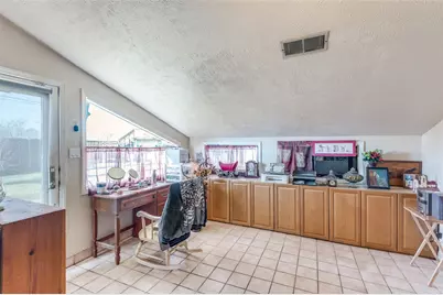 2209 Cecilia Court, Irving, TX 75060 - Photo 19