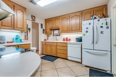 2209 Cecilia Court, Irving, TX 75060 - Photo 13