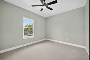 2366 Usman Dr, Irving, TX 75062 - Photo 17