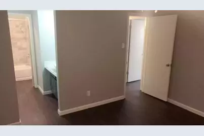 1124 N Center Street, Arlington, TX 76011 - Photo 11