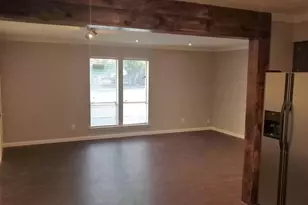 1124 N Center St, Arlington, TX 76011 - Photo 3