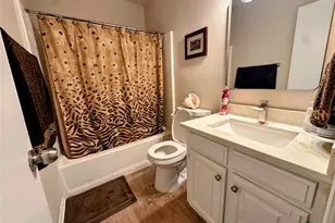 405 Shoreline Dr, Lakewood Village, TX 75068 - Photo 13