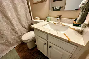 405 Shoreline Dr, Lakewood Village, TX 75068 - Photo 9