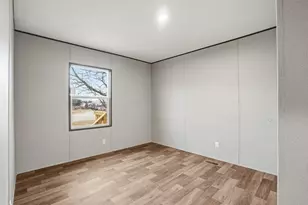 4600 Thompson Ave, Grandview, TX 76050 - Photo 15