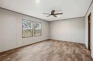 4600 Thompson Ave, Grandview, TX 76050 - Photo 11