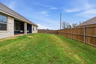 972 Sam St, Springtown, TX 76082 - Photo 33