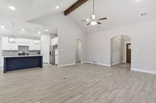 972 Sam St, Springtown, TX 76082 - Photo 5