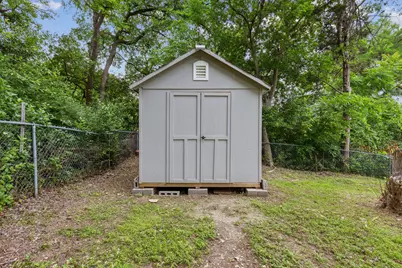 1142 W Clarendon Drive, Dallas, TX 75208 - Photo 29