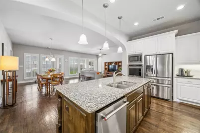 12835 Possum Kingdom Drive, Frisco, TX 75033 - Photo 11