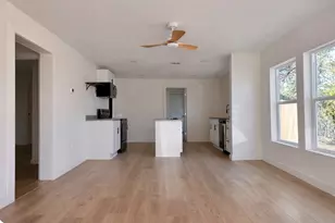 2739 Lawrence St, Dallas, TX 75215 - Photo 5