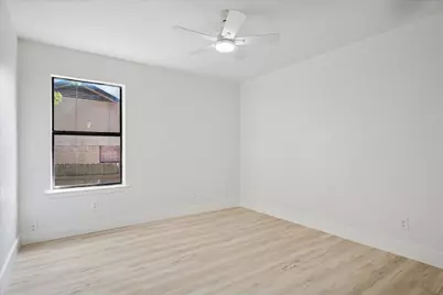 1020 W Hills Terrace, Saginaw, TX 76179 - Photo 19