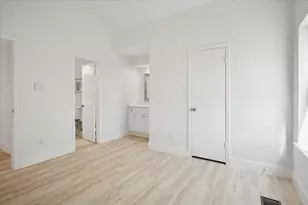 1020 W Hills Terrace, Saginaw, TX 76179 - Photo 15