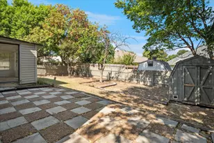 1020 W Hills Terrace, Saginaw, TX 76179 - Photo 23